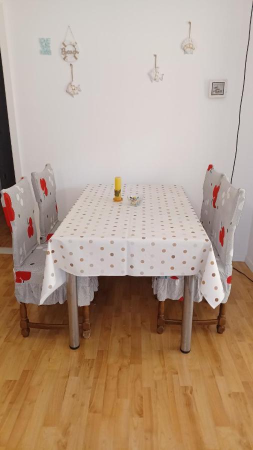 Apartmani Mary Dugi Rat Eksteriør billede