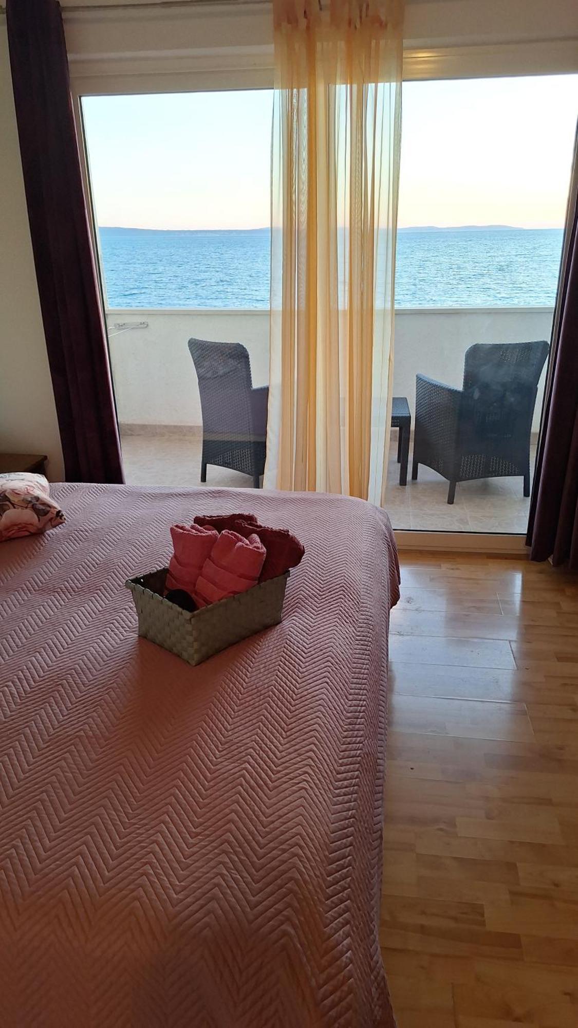 Apartmani Mary Dugi Rat Eksteriør billede